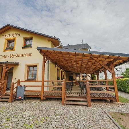 Hotel Taverna Javorník Екстериор снимка