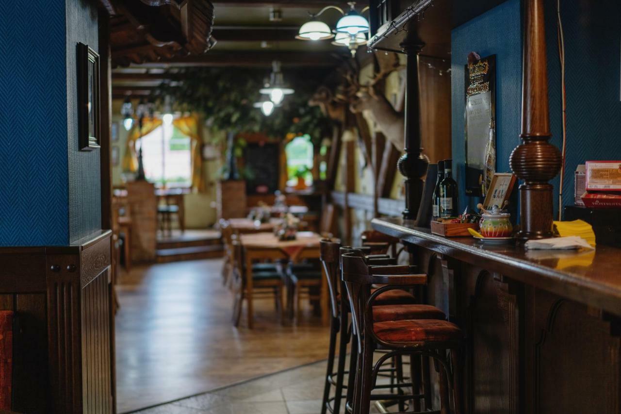 Hotel Taverna Javorník Екстериор снимка