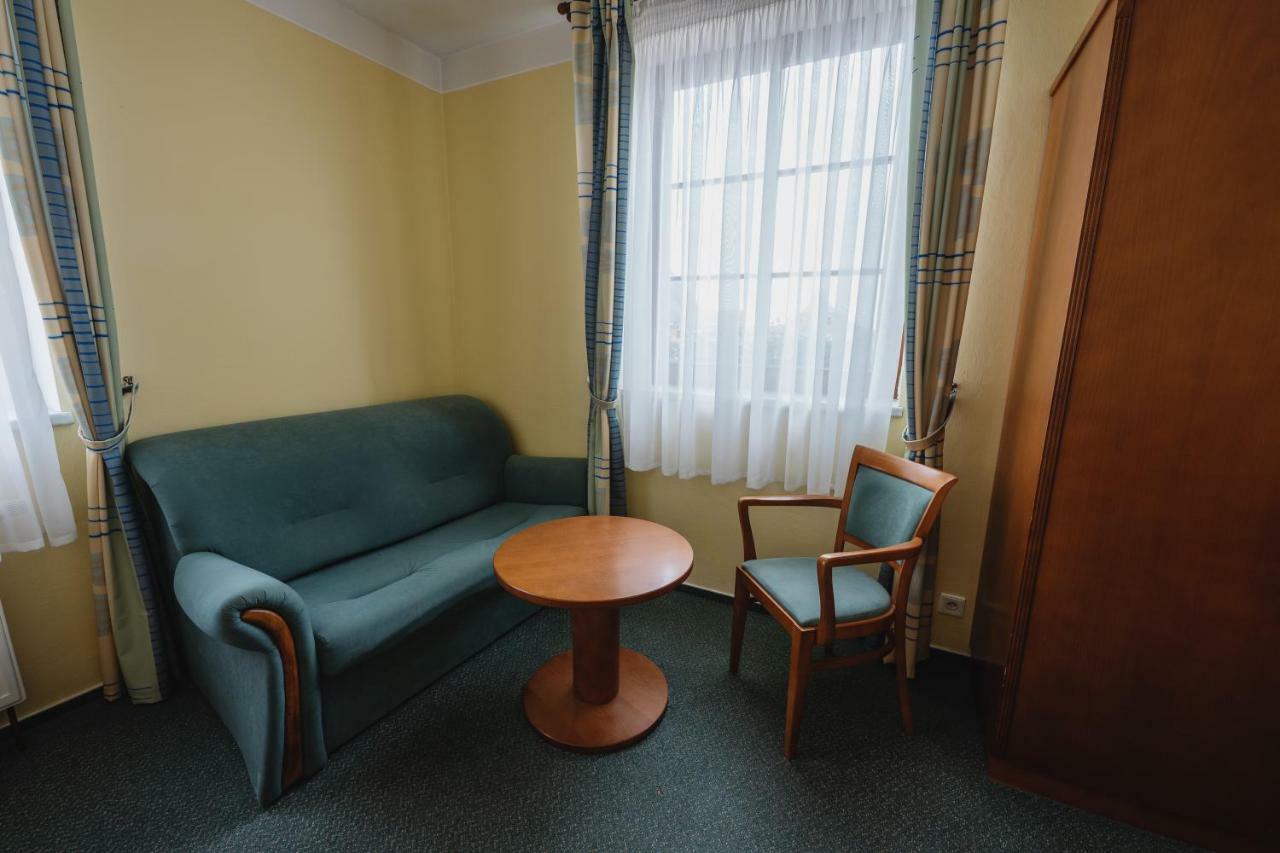 Hotel Taverna Javorník Екстериор снимка